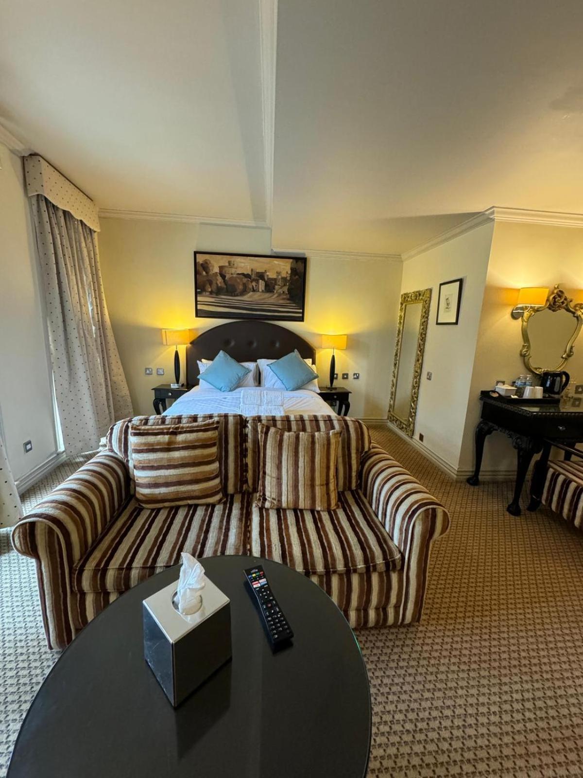 H & G Hotel Opposite Windsor Castle Exterior foto